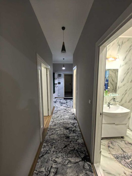 Квартира Метро Берунида ижарага берилади