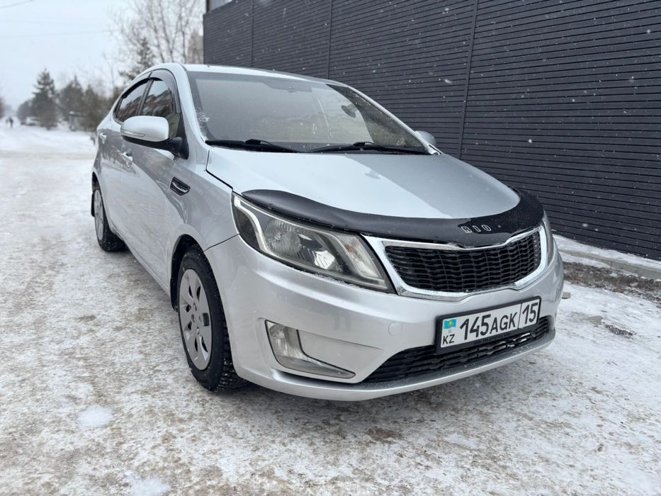 KIA RIO 2014 автомат