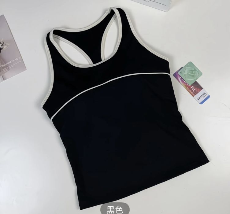 Продаю топ майку для фитнеса