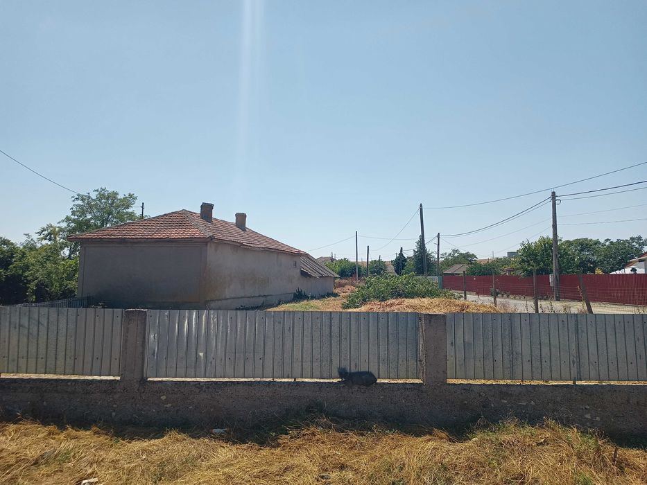 Casa locuibila + Teren generos 3550 mp, intravilan – Comuna Baia, Judetul Tulcea
