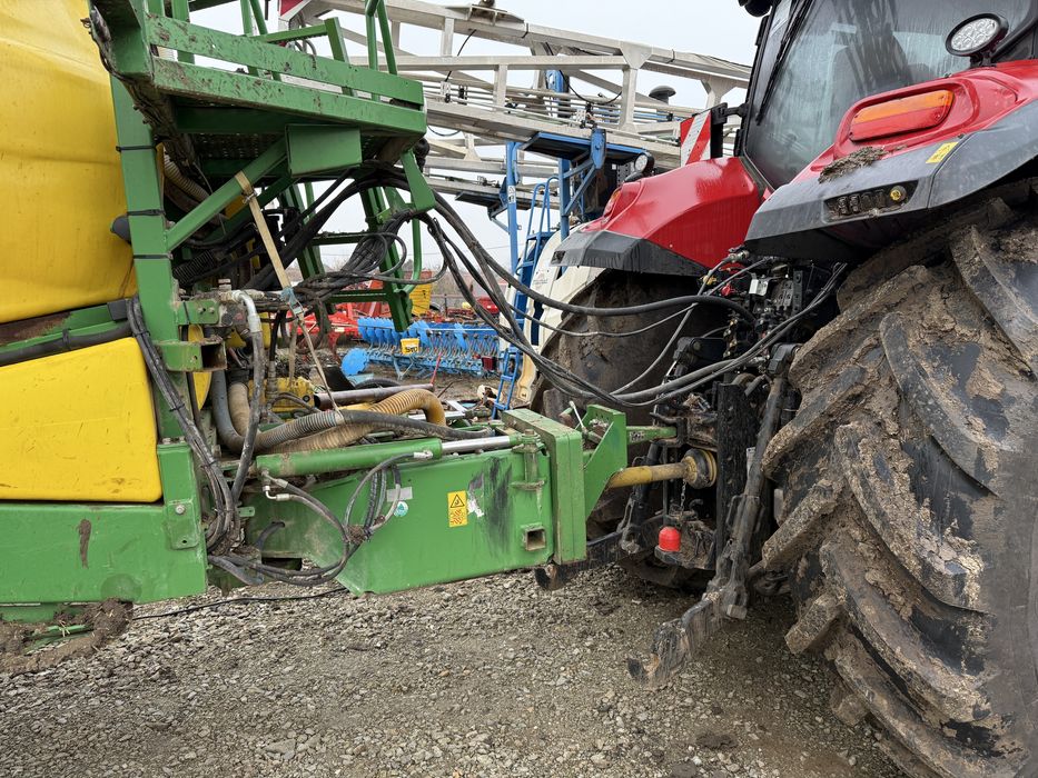 Instalatie erbicidat John Deere 832