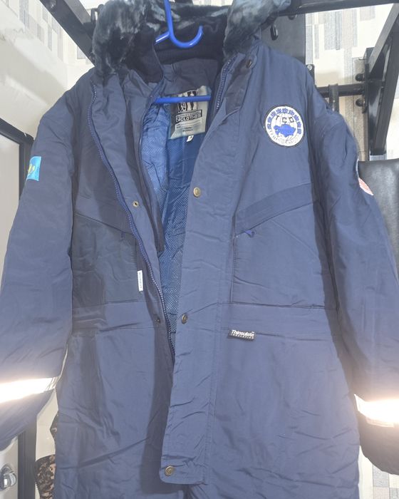 Қыстық комбинезон сатылады.