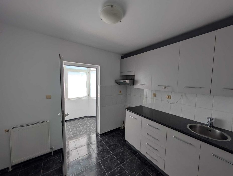 Apartament 3 camere confort 1 decomandat, Calarasi 4, renovat total
