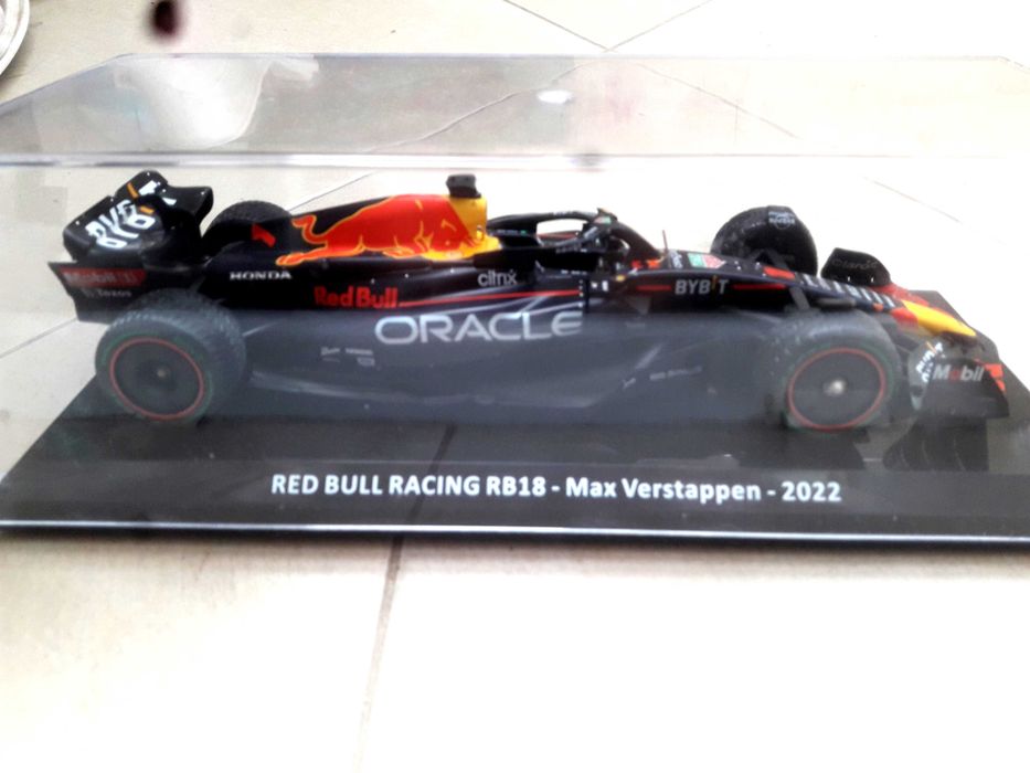 Макет , модел , Формула 1 RED BULL F1 RB18 2022 MAX VERSTAPPEN 1 24