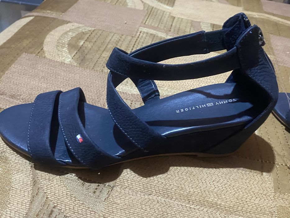 Sandale Tommy Hilfiger, piele naturala