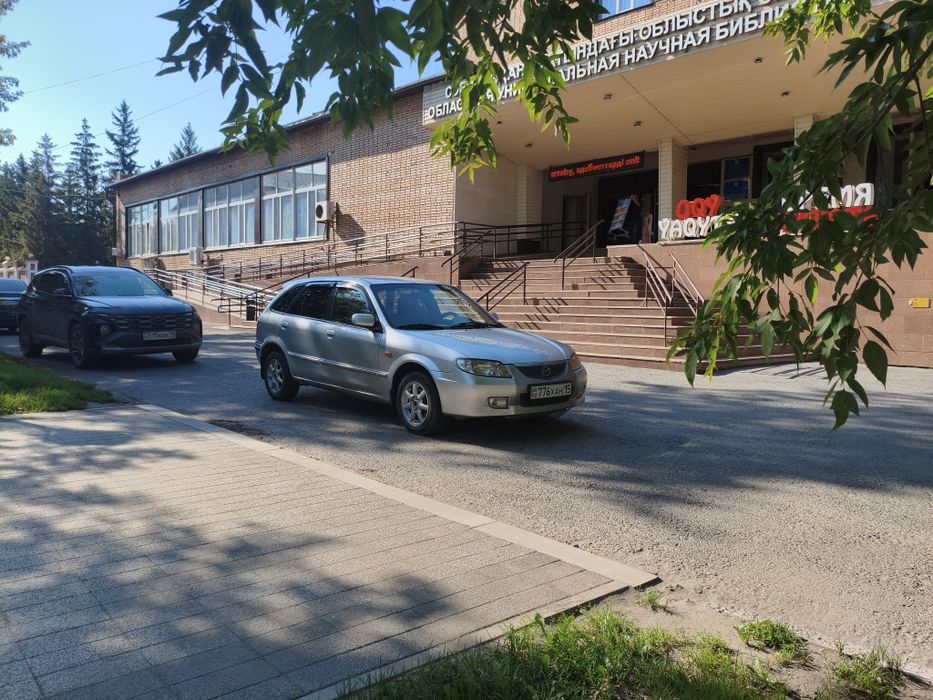 Продам Мазду 323