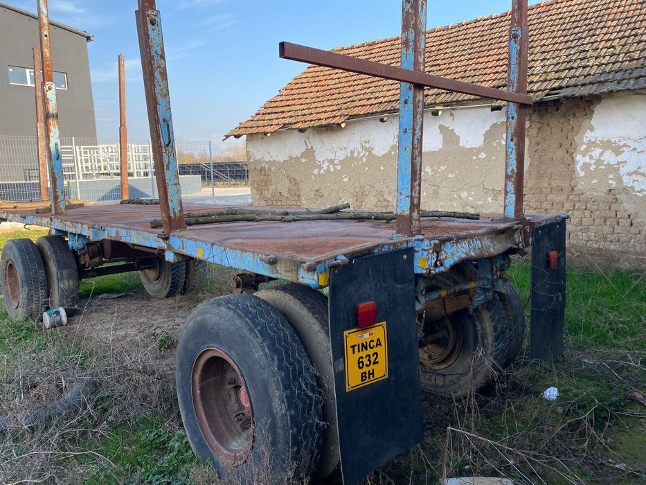 Vând remorca pt lemne sau baloți