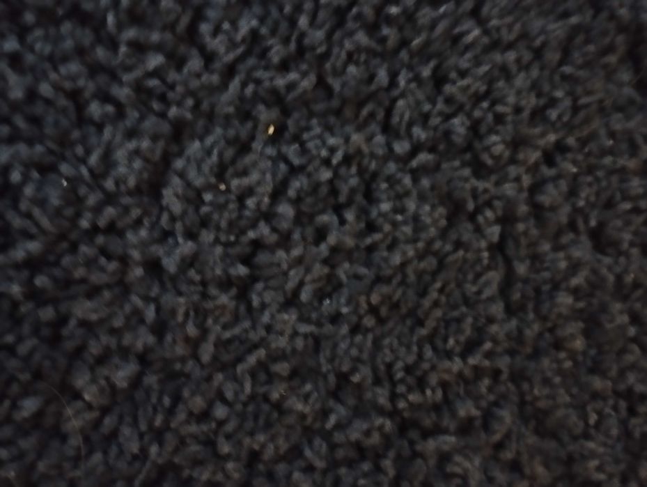 Продавам син килим, дълъг косъм