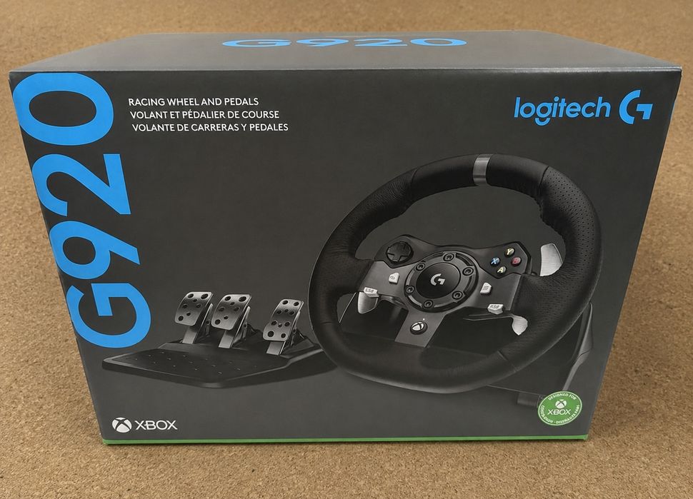 Logitech g920 - отлично състояние, много запазени с кутията и всичко