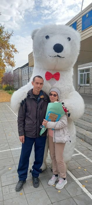 Продам праздничные костюмы