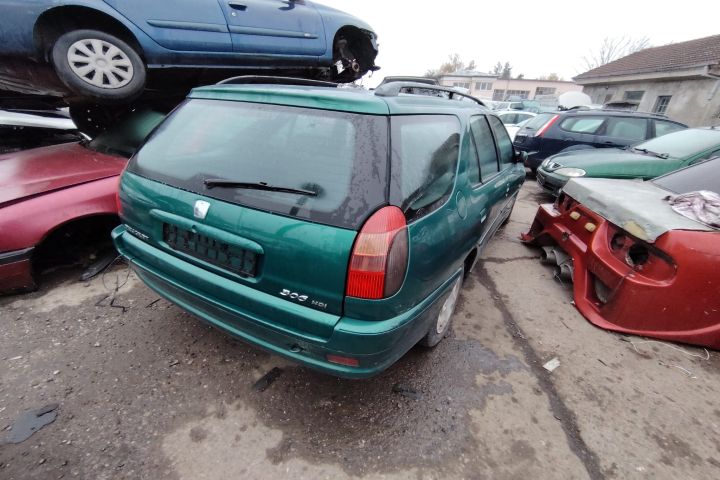 Usa / Portiera fata stanga Peugeot 306 2000 2.0 MT HDI (90 hp)