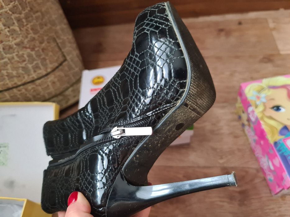 Продам полусапожки