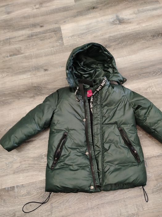 Продам куртки 3 шт за 5000 тенге тёплые на 2-3 года