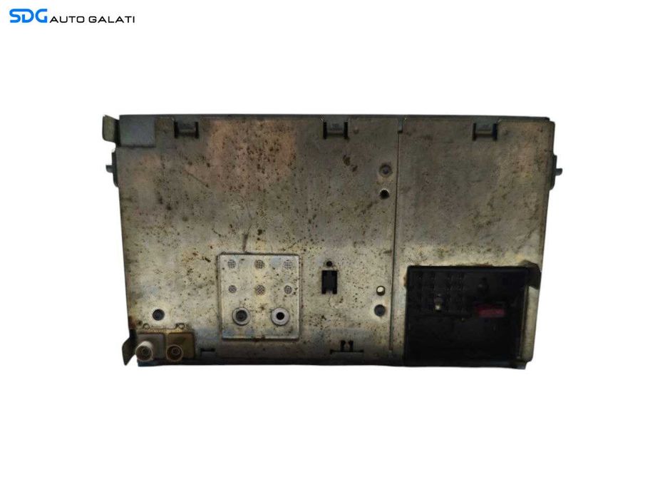 Unitate Radio CD Player Display Volkswagen Jetta 2005 - 2011 Cod 1K0035186P [LR1475]