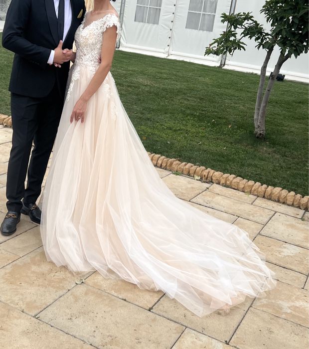 Rochie de mireasa tip sirena