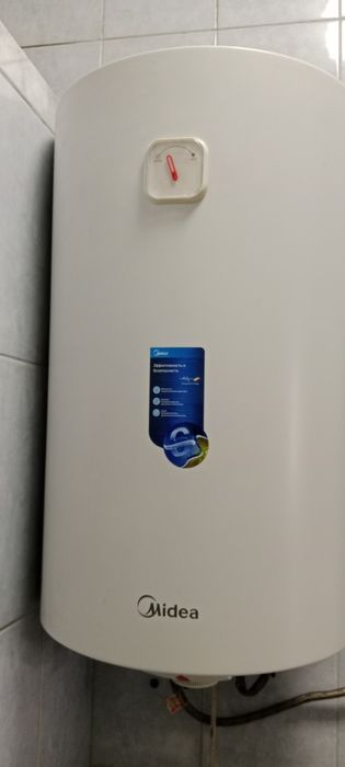 Продаю Боллер Midea