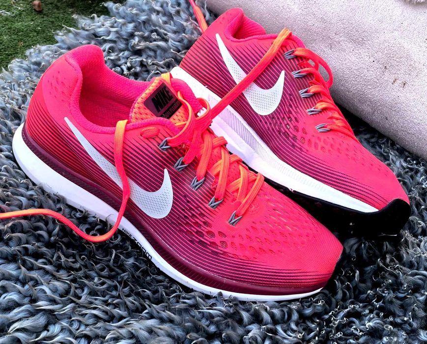 Nike оригинални дамски сникърси 38.5 номер