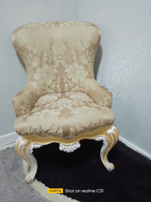 Кресло отличное 1 штука. 1 дона.