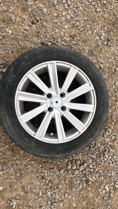 Продается титанка с летними шинами
