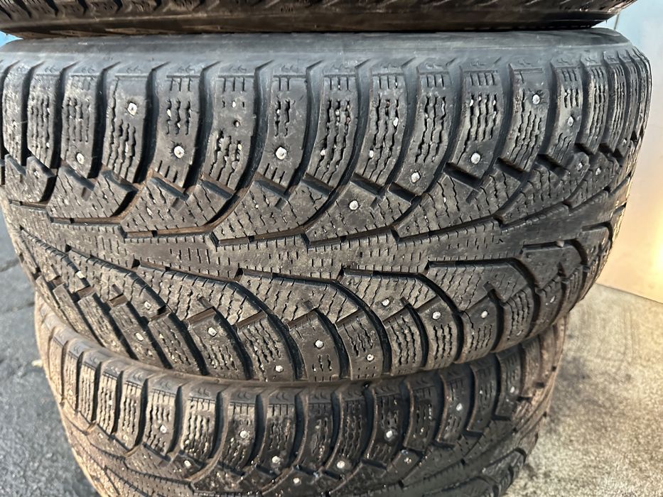 Продам шины 235/55/17