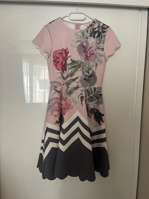 Рокля Ted baker 1