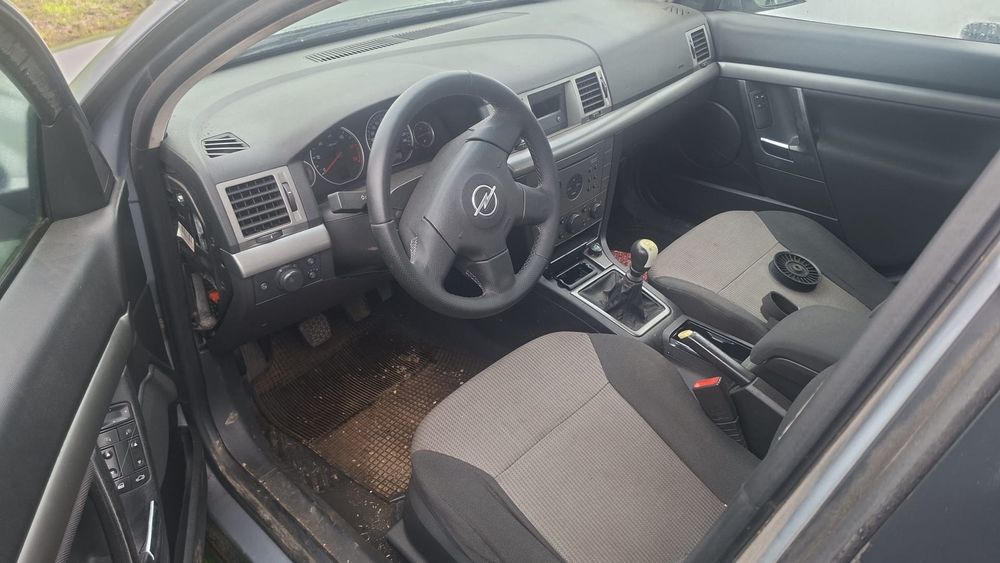 Dezmembrez opel vectra c 2.0 dti