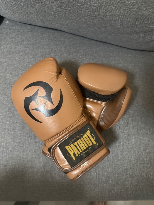 Боксови ръкавици Patriot 10oz