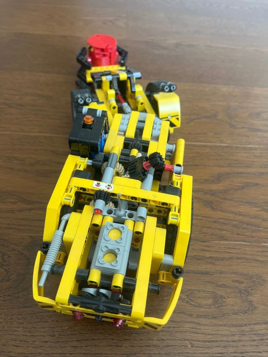 Lego Technic 42049 Багер с колекционерска стойност