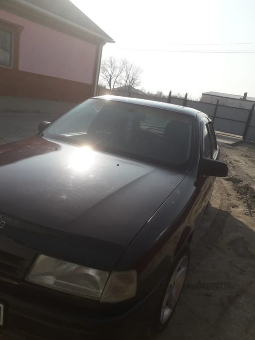 Машина опел вектра