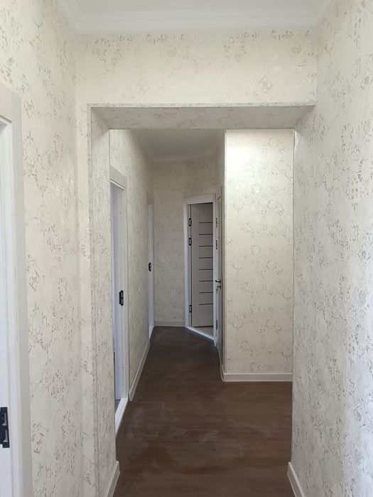 3 xonali 3 tetaj kvartira sotiladi