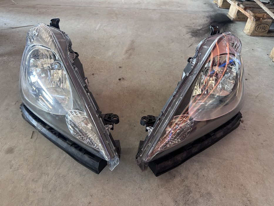 Фарове Хонда Джаз 2009-2012