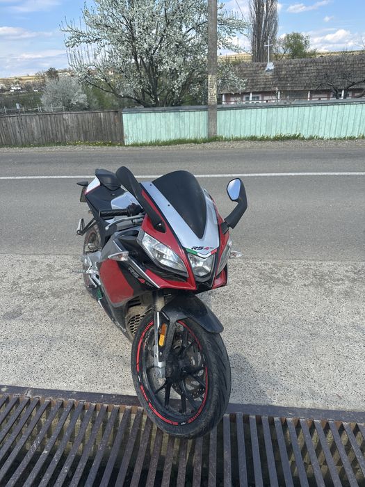 aprilia rs125 (nu honda, yamaha, kawasaki)
