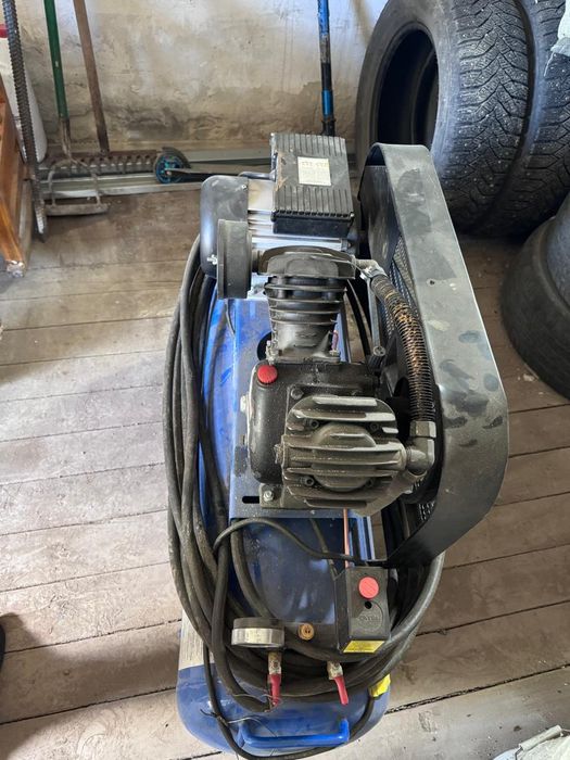 Продам компрессор со шлангом 170000тг