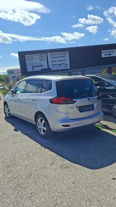 Dezmembrez Opel Zafira C 2.0  diesel 96 KW 130cp cod motor A20dt