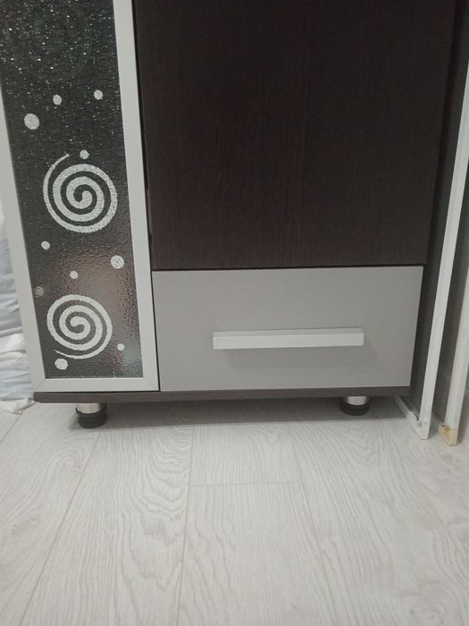 Продам шкаф для одежды