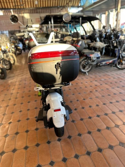 Elektro skuter dastafka bor