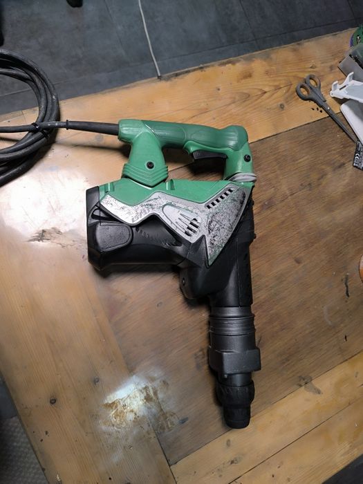 Перфоратор HITACHI - DH40MRY