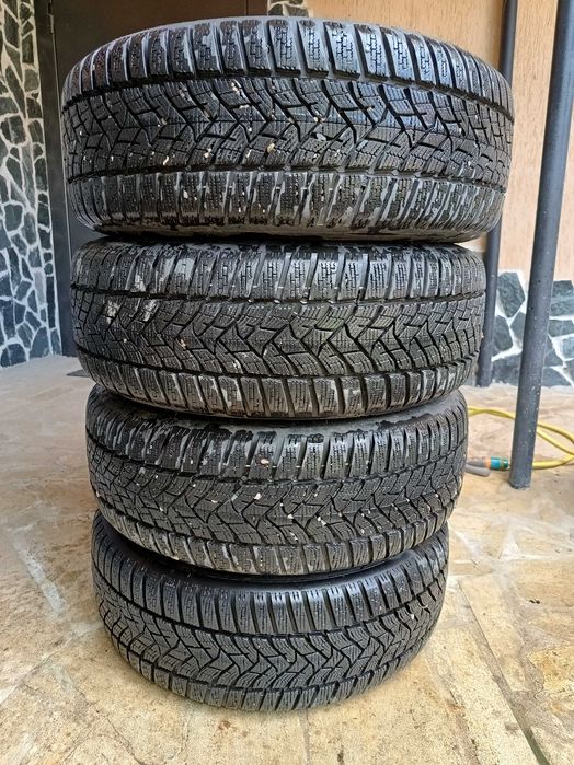 Зимни гуми Dunlop winter sport 5 - 205/55 R16 с джанти 5x114