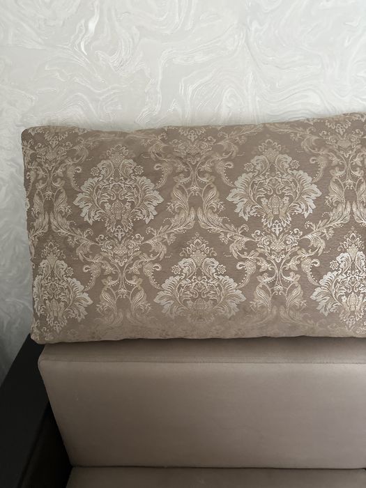 Продам диван в гостинную комнату, трансформер.