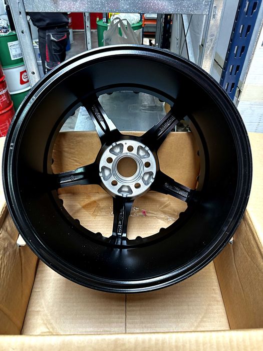 Джанти Konig Hotswap 17x8 5x100 ET35 Black