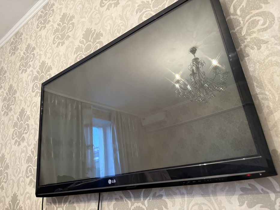 Продам телевизор lg