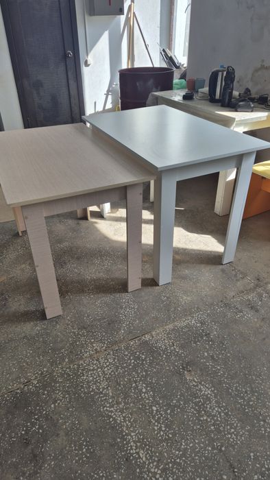 Обеденный стол, письменный столик