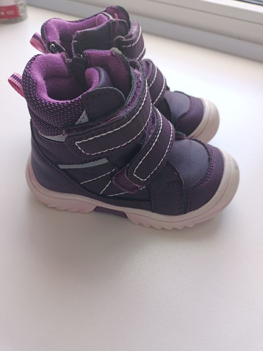 Продам ботинки на девочку