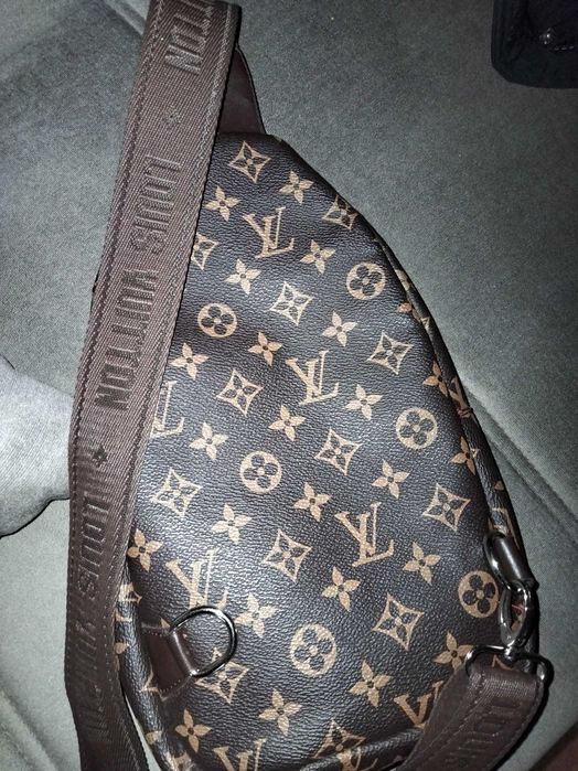 Borseta Louis Vuitton