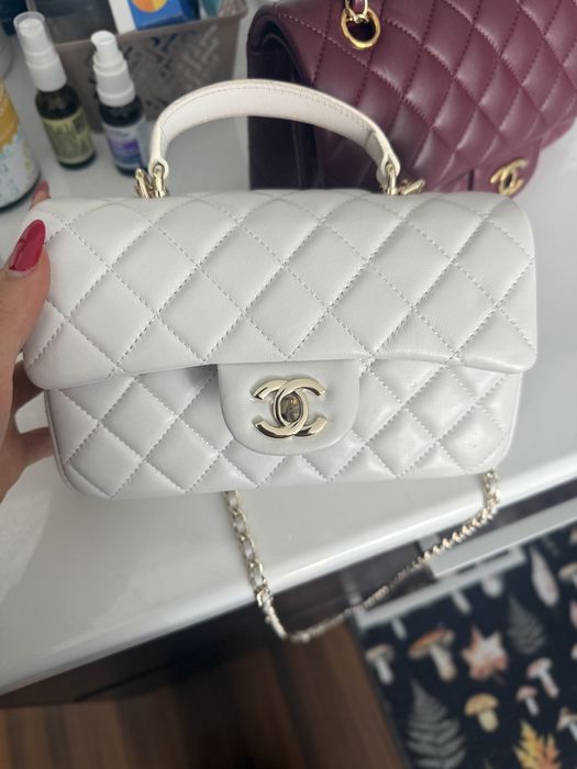 Chanel бяла кожена чанта