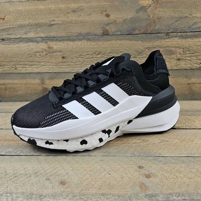 ПРОМОЦИЯТА важи до 25.05.2026 г. - НОВИ маратонки adidas Avryn X