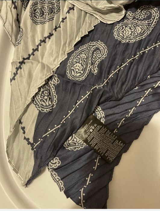 Esarfa Avon albastra eleganta Paisley Square Pleated Scarf