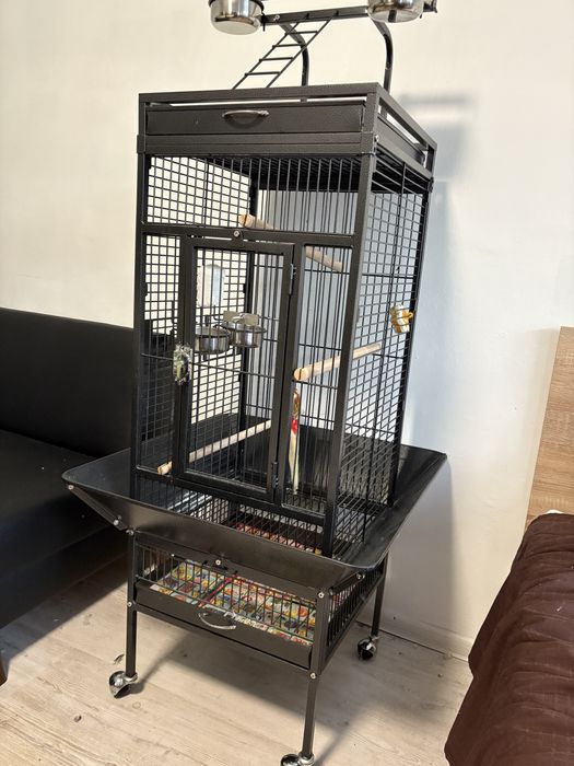 Кафез за папагали