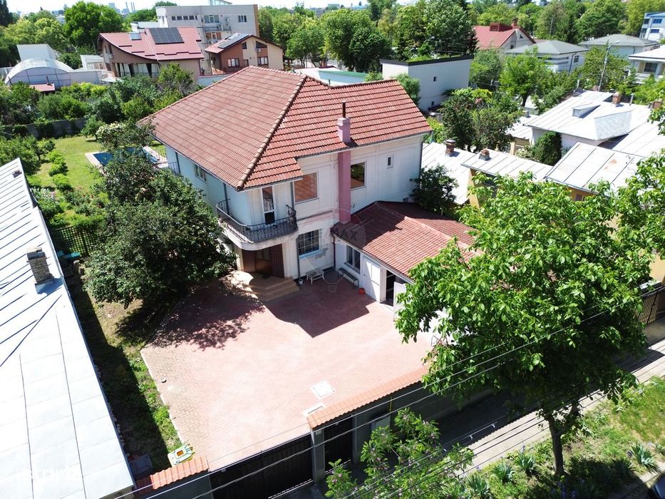 Vânzare vilă 270 mp utili și teren 1.110 mp, Galați Central