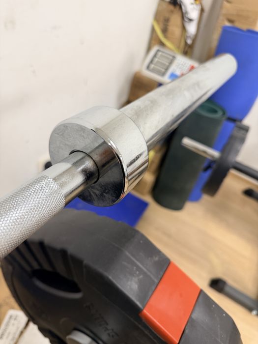 Bara olimpica noua  50 mm. 220 cm. 20 kg. Pret 550 lei predare in Buc.